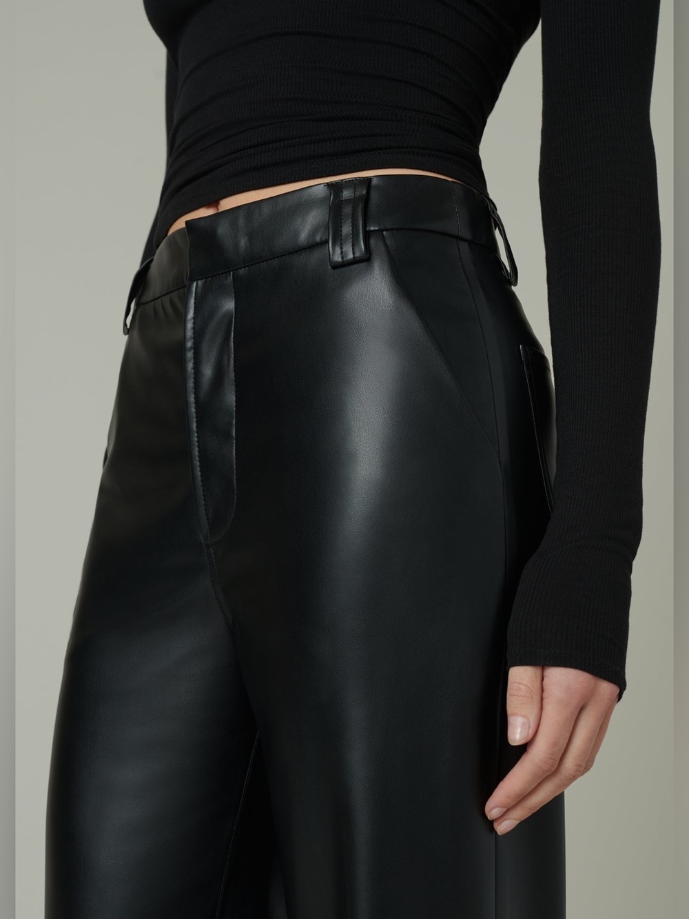 *NWT* Joe’s Jeans The Mia Vegan Leather Trouser - Picture 3 of 9